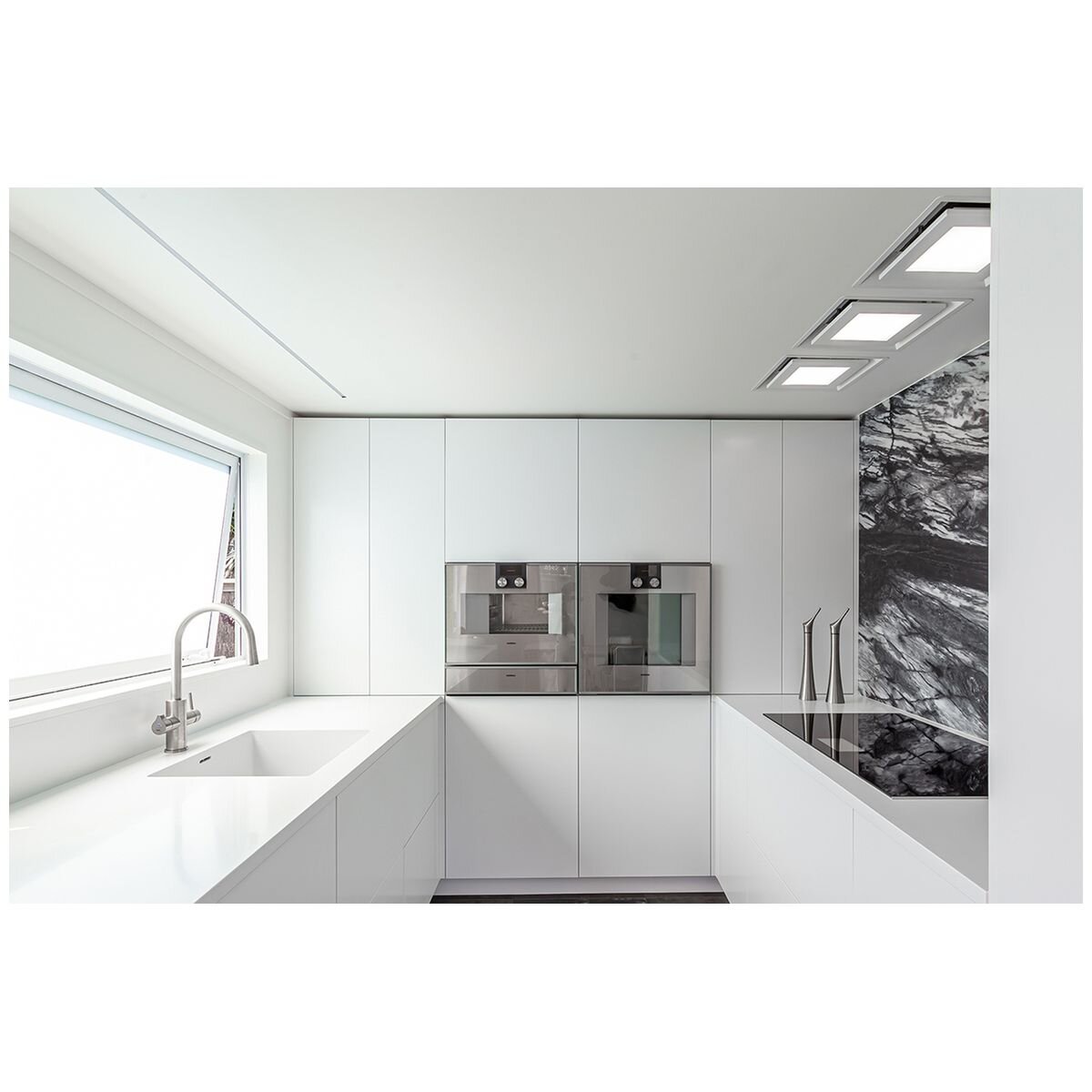Schweigen Silent Modular Cassette Rangehood - 3200m³/h, 3 Filters, White - CC-PARA3WSEPAK