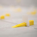 QEP Lash Tile Levelling Wedges, 300 Pack, Reusable for 6-11mm Tiles