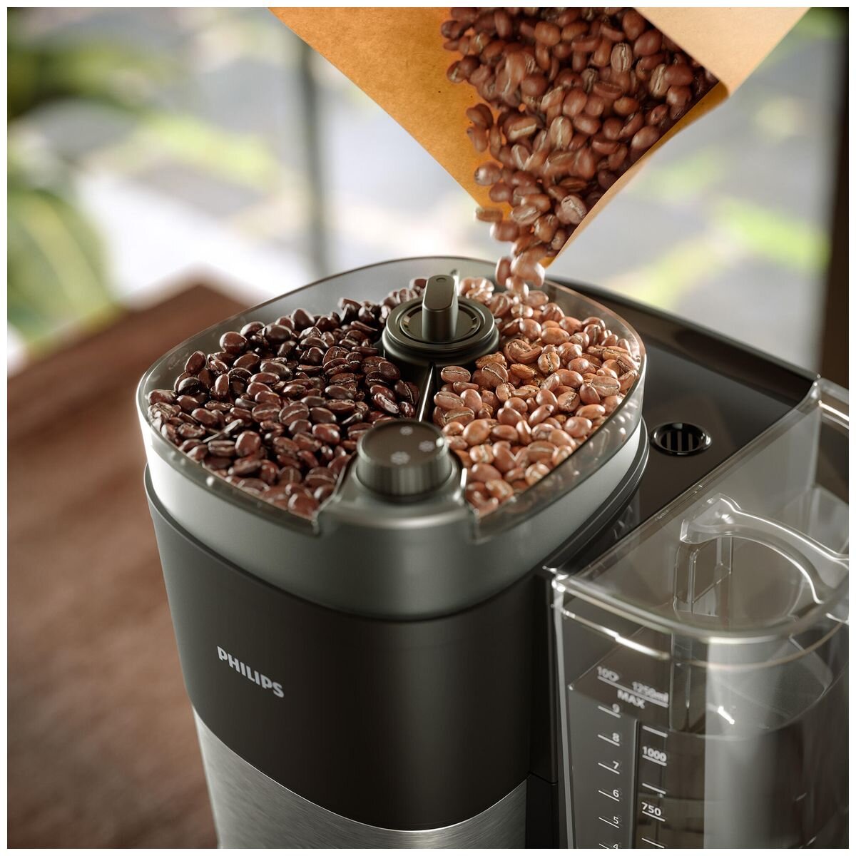 Philips Grind and Brew coffee machine - built-in burr grinder - 10-cup water tank - HD7900-50