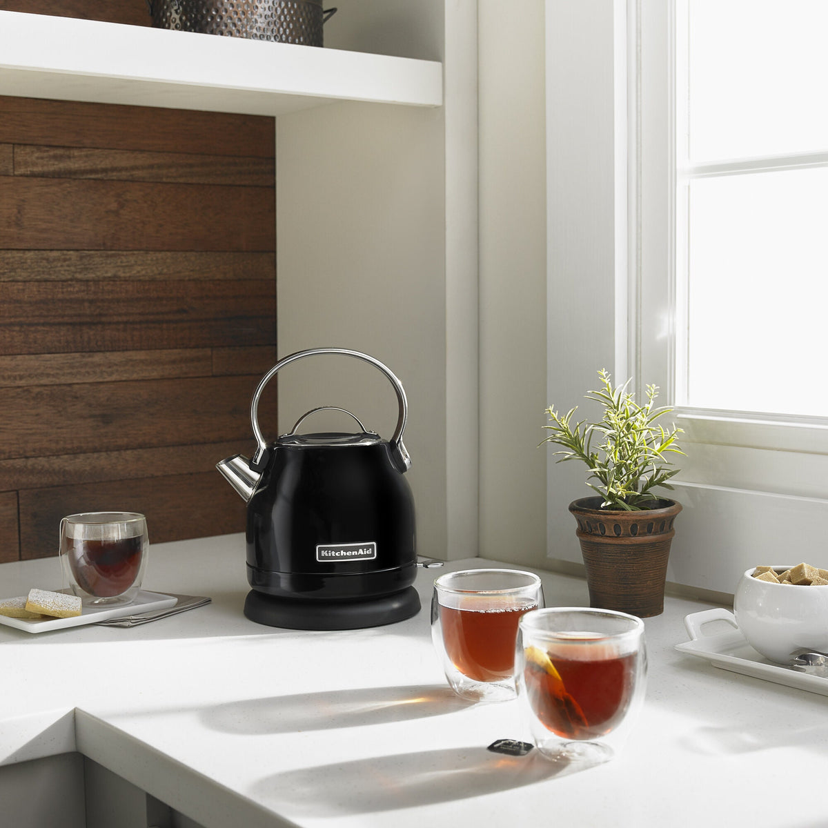KitchenAid Electric Kettle 1.25L - Onyx Black, 2200W, Stainless Steel Body, 360 Degree Base - 5KEK1222AOB