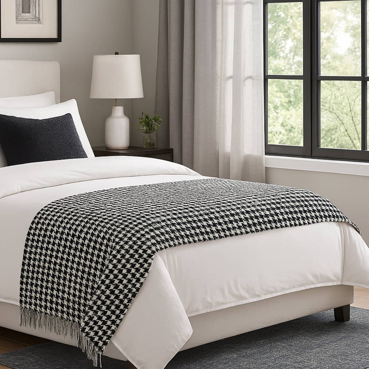 Black and White Houndstooth Bed Runner Throw - 60 x 180 cm - view 5