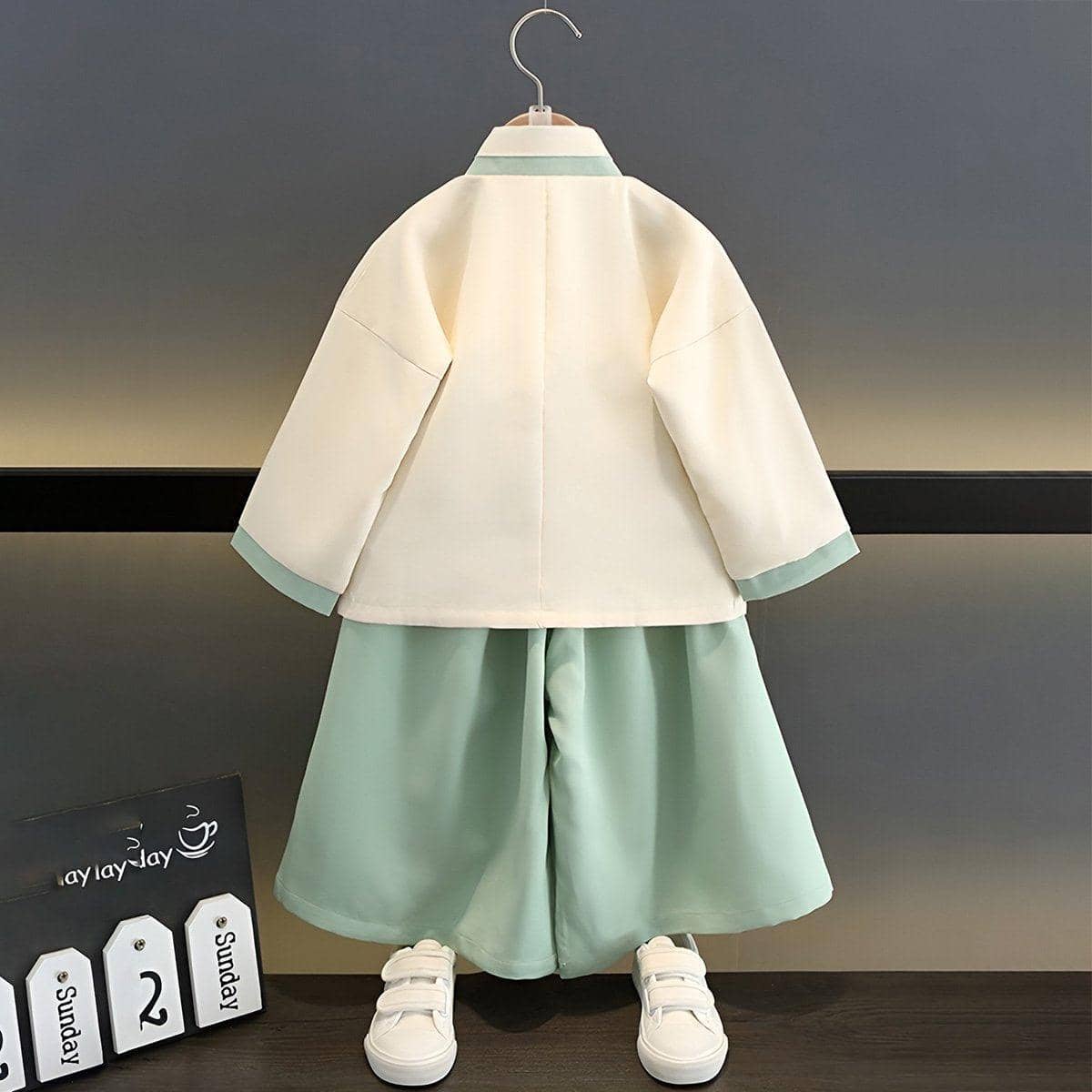 Boys Hanfu Outfit with Bamboo Embroidery - 160 cm - view 5