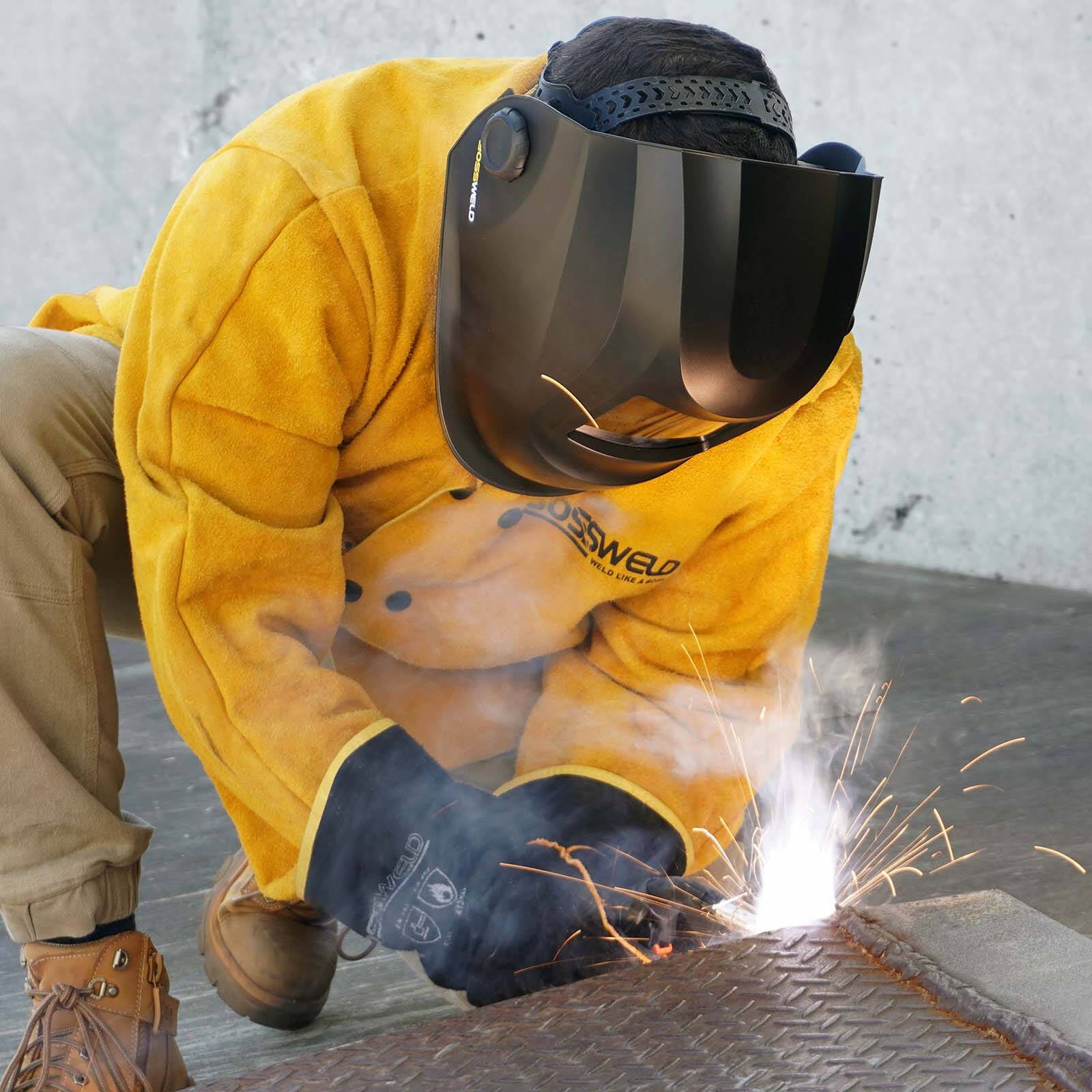Bossweld VX-1 Jet Variable Shade Electronic Welding Helmet 710100