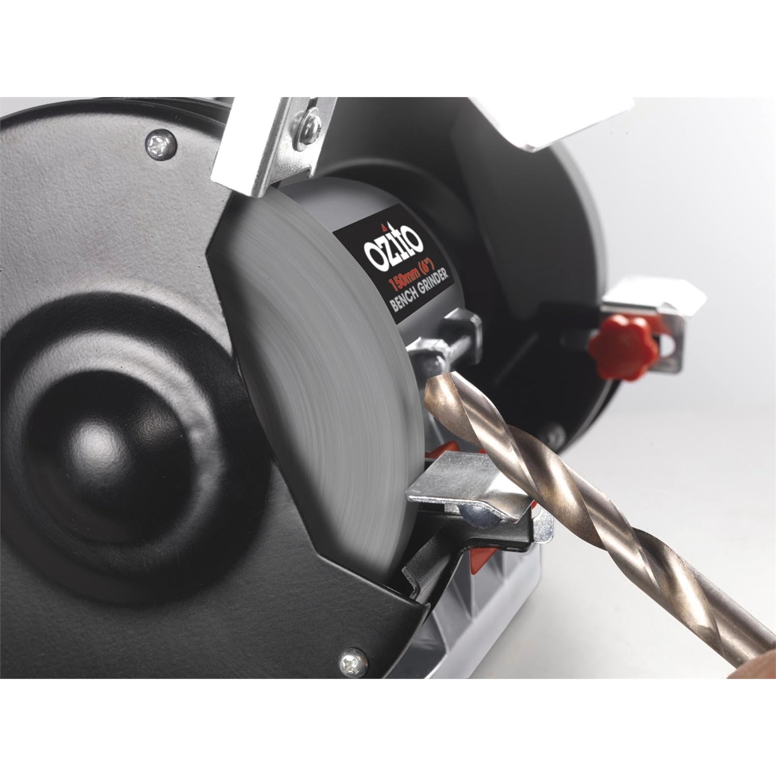 Ozito 150W 150mm Bench Grinder OZBG150WA - 2950rpm with Grinding Wheel & Eye Shields