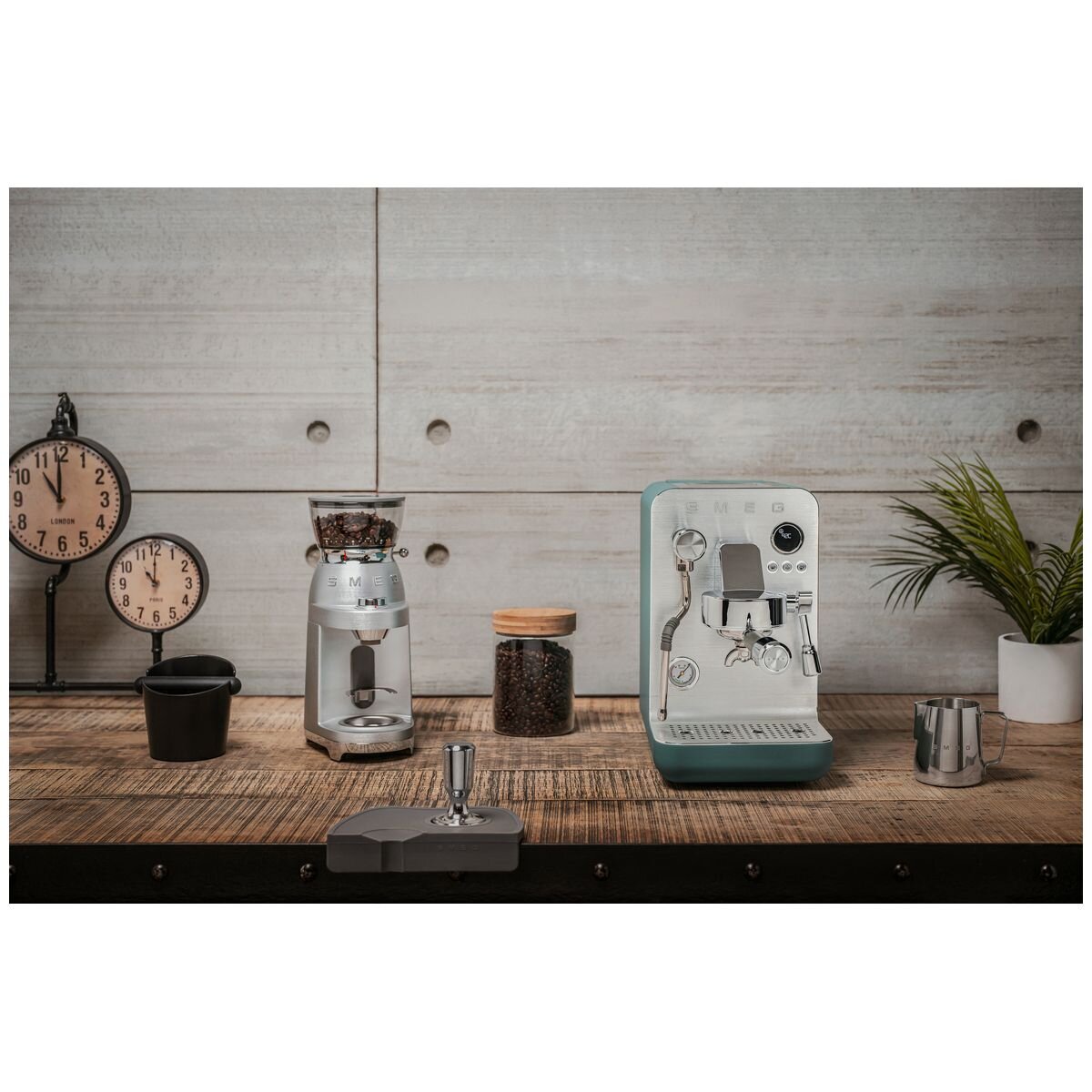 Smeg Minipro Espresso Coffee Machine - 15 Bar, Triple Thermoblock, Shot Timer, Emerald Green - EMC02EGMAU