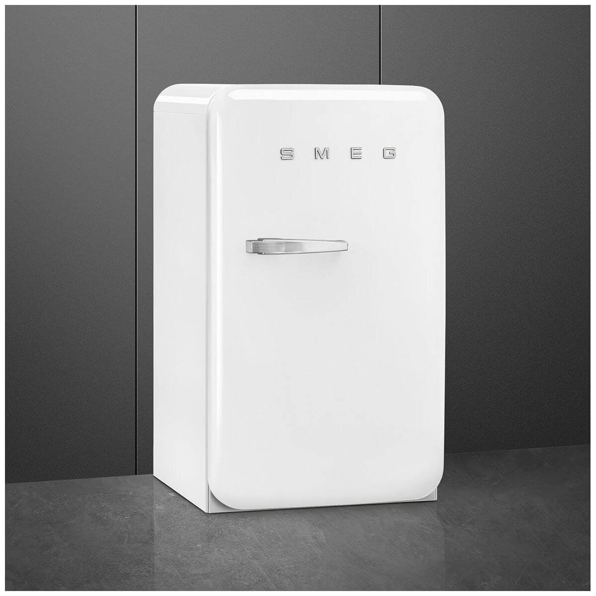 Smeg 50s Retro Style Happy 135L bar fridge - right hinge, white, 6 star energy rating - FAB10HRWH6