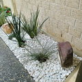 Jack Bright White Decorative Pebble 35-50mm Garden Edging Mulch - SuperSaverAU - view 5
