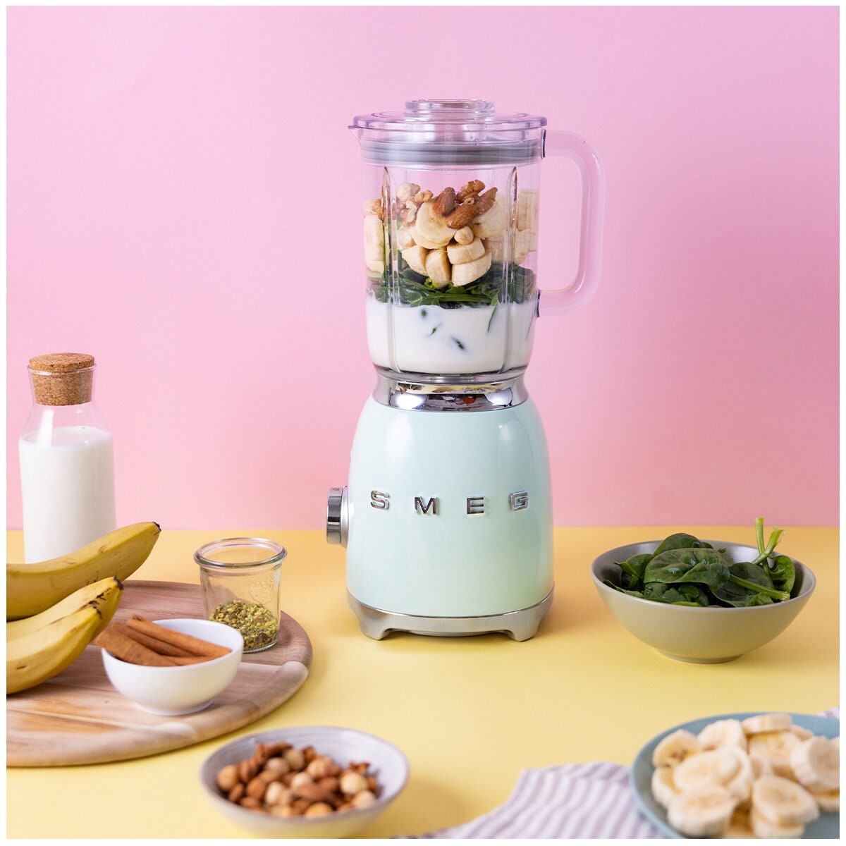 Smeg 50s Style Retro Bench Blender 1.5L - Pastel Green - 800W Motor, 4 Preset Programs - BLF03PGAU