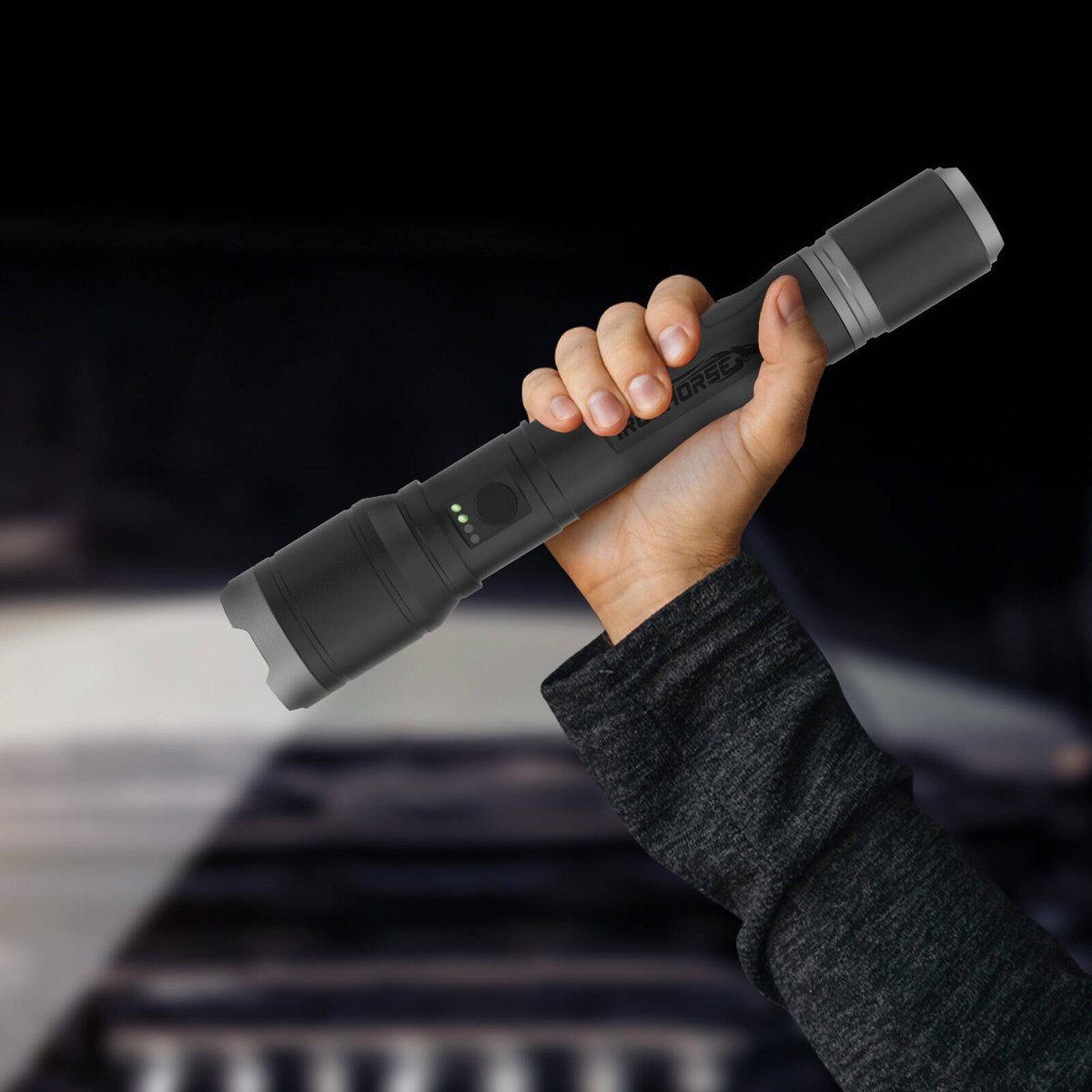 Ironhorse 2200lm Premium Hybrid Dual Power Torch Flashlight - 300mm - Black/Gun Metal - Rechargeable - Adjustable Focus - Water Resistant - SuperSaverAU - view 5