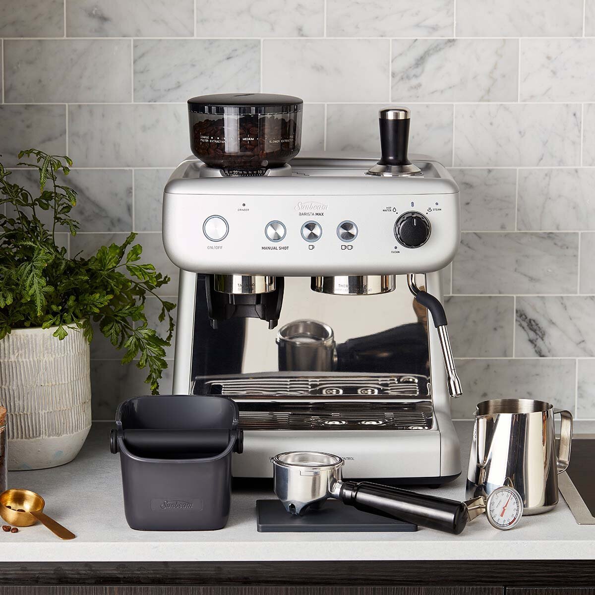 Sunbeam Barista Max espresso machine 2.8L - Silver, integrated grinder, 58mm group head - EM5300S