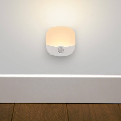 Arlec Rechargeable Motion Square Night Light 2 Pack - 67 x 22mm - White - Wireless