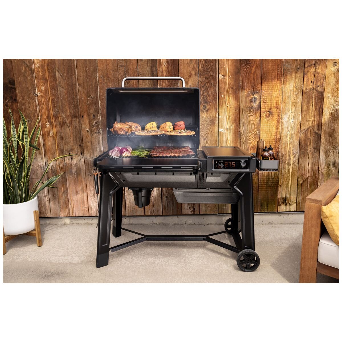 Traeger Woodridge WiFIRE pellet grill - black powder-coated finish, six cooking methods - TFB86MLHI