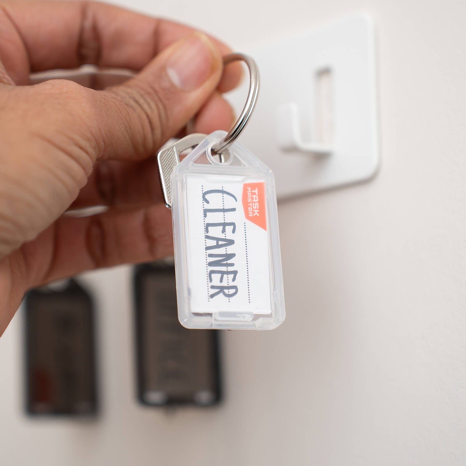 Taskmaster Clear Key Tags with Paper Inserts 56 x 29 x 6mm - 50 Pack