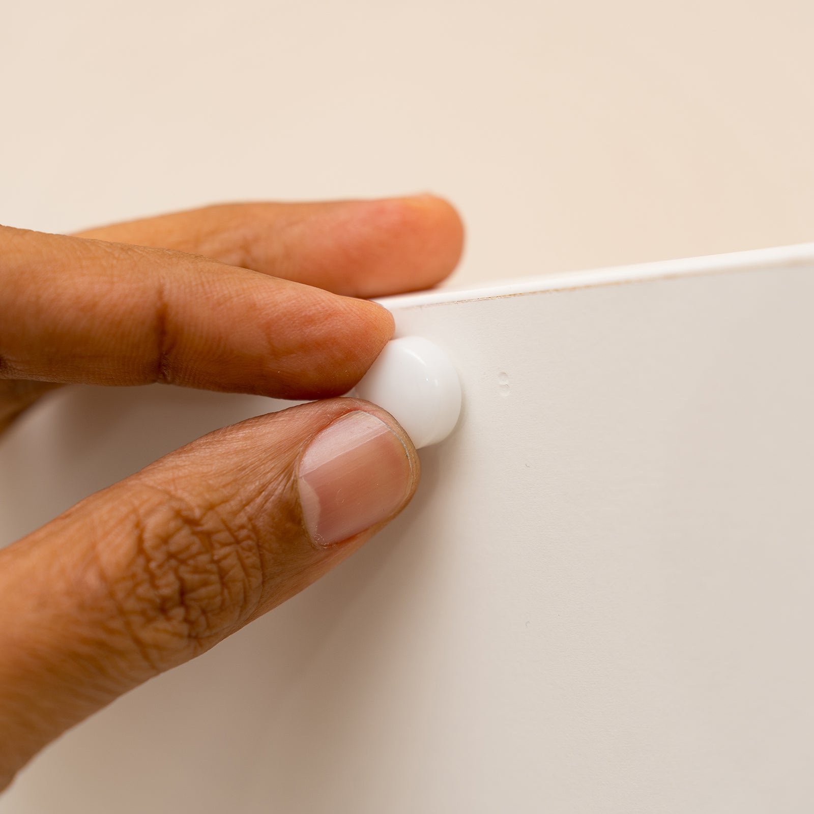 Taskmaster 6-8g White Plastic Snap On Screw Caps 12 Pack