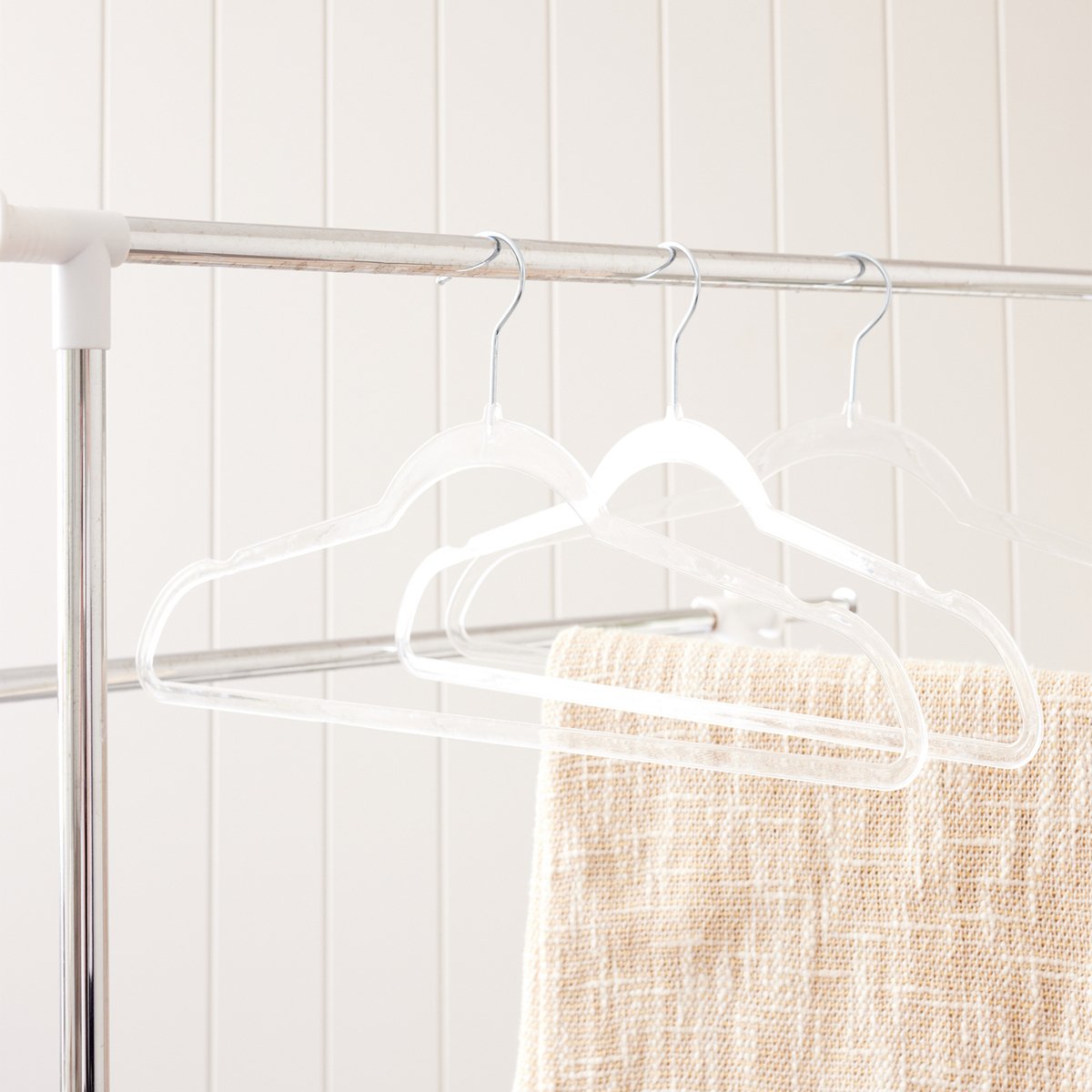 Boxsweden Crystal Clothes Hangers 6 Pack - Space Saving - Clear - 235mm x 445mm