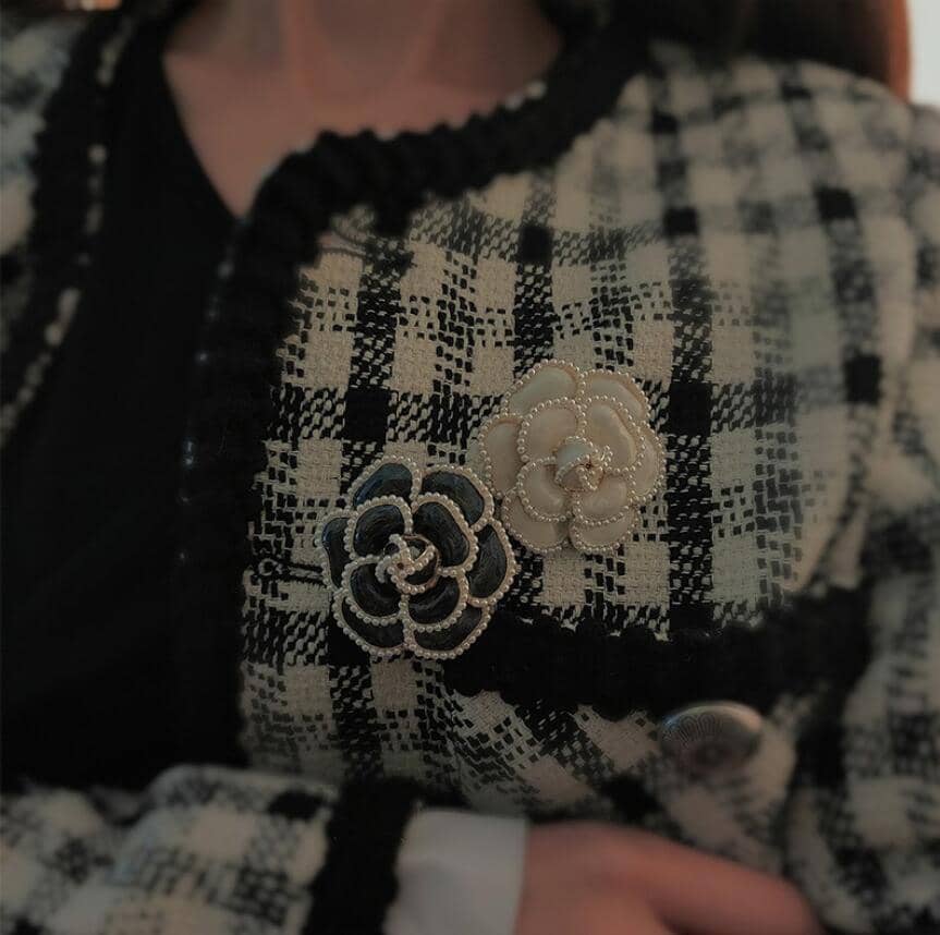 Enamel Camellia Rose Flower Brooch with Pearl, Alloy Coat Pin - White - view 5