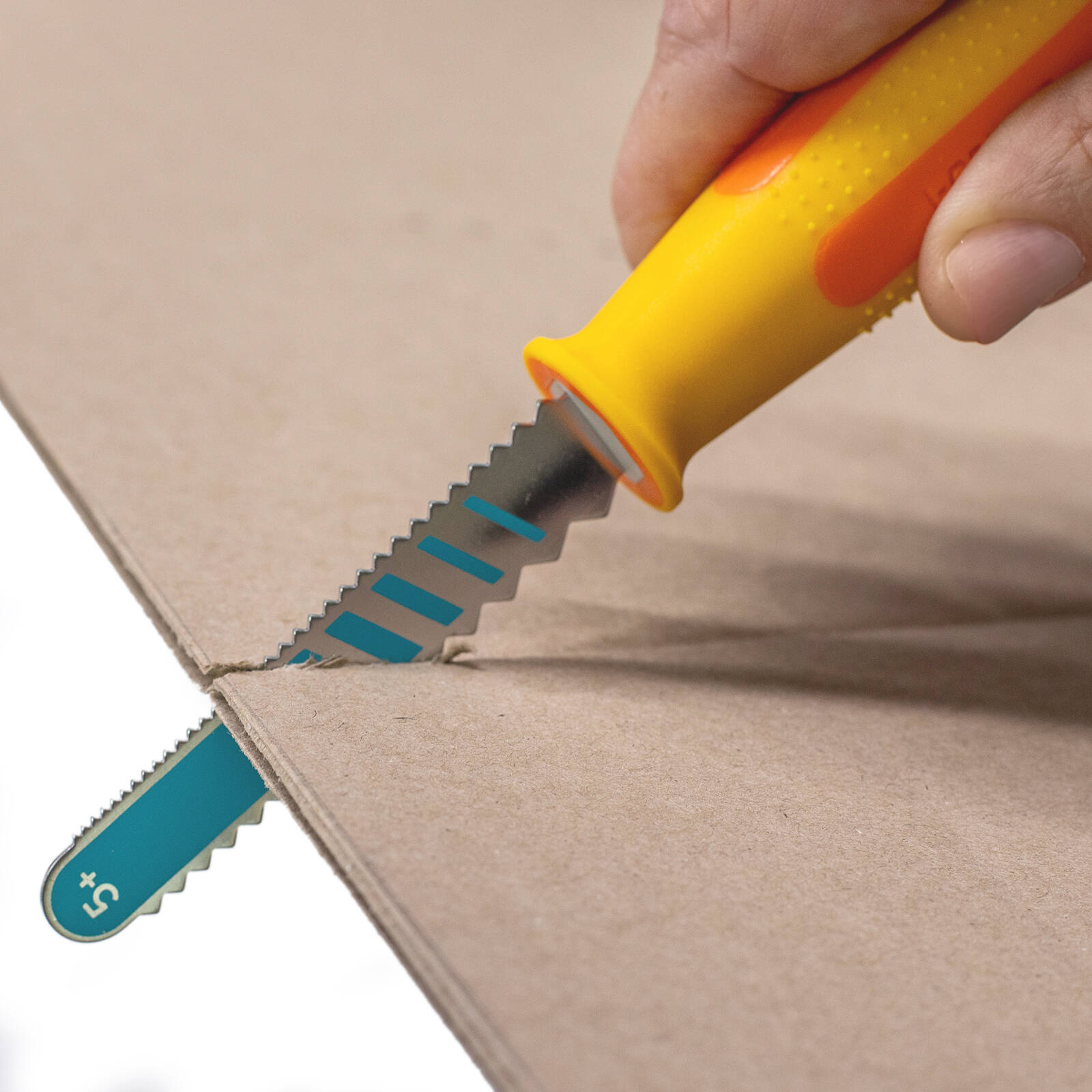 I-Create Safety Saw for Cutting Cardboard, Rounded Teeth