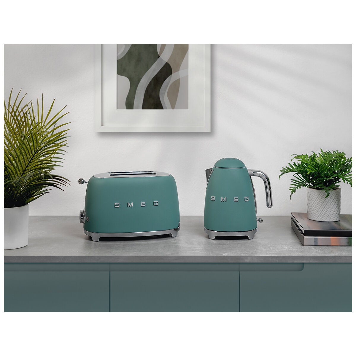 Smeg 50s Retro Style 2 Slice Toaster - Emerald Green, Six Browning Levels, Wide Slots - TSF01EGMAU