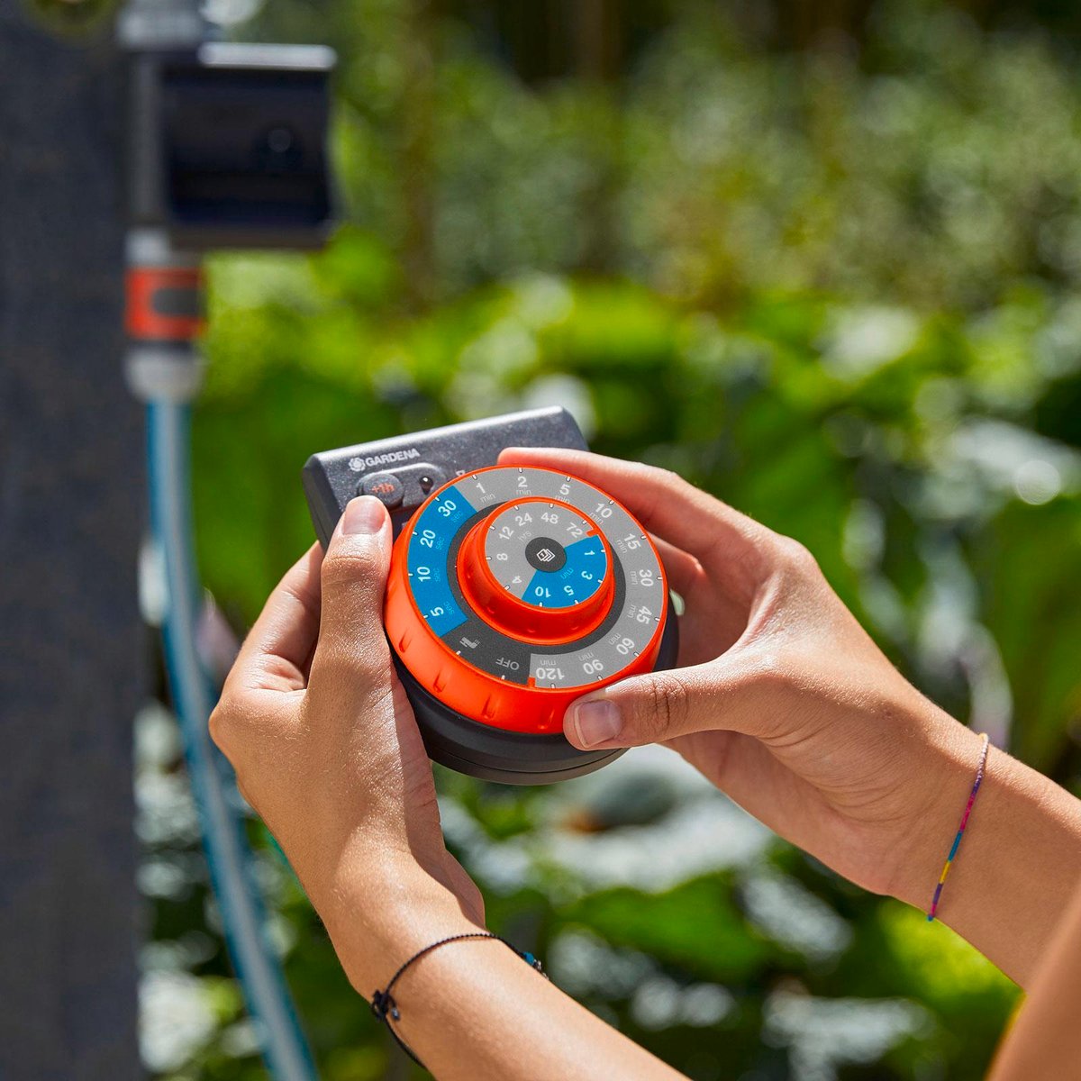 Gardena Easy Plus Water Computer - Automatic Irrigation Controller - 136mm x 104mm x 140mm - Grey/Orange/Turquoise - SuperSaverAU - view 5
