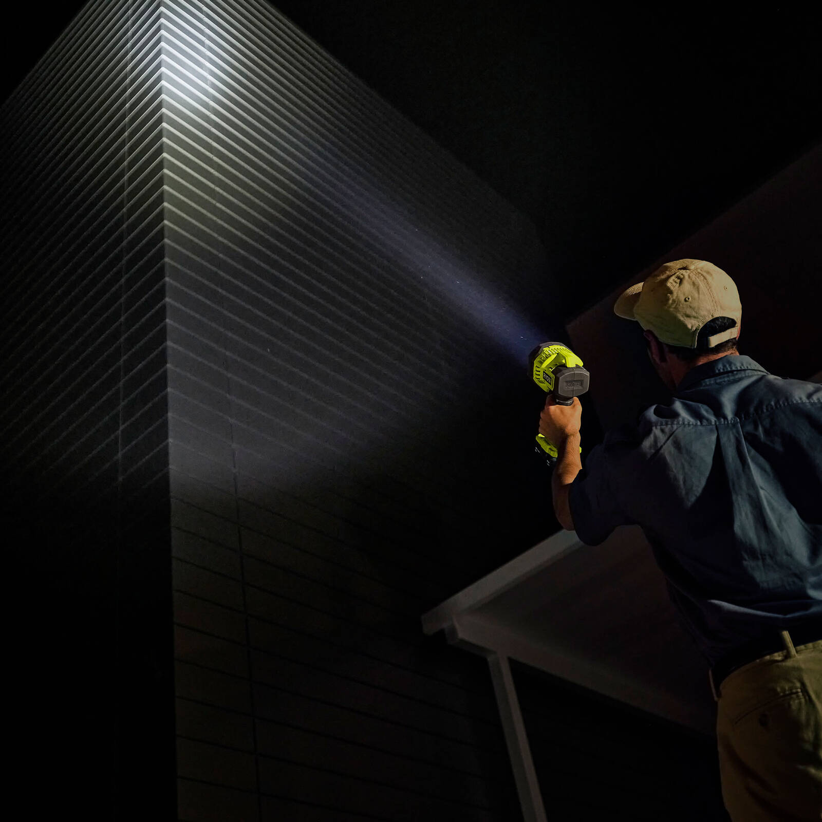 Ryobi 18V ONE+ LED Spotlight 35W RLS18 - Tool Only