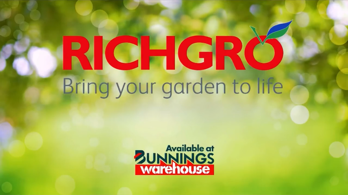 Richgro Black Marvel 1L Rose & Flower Food Liquid Fertiliser Concentrate