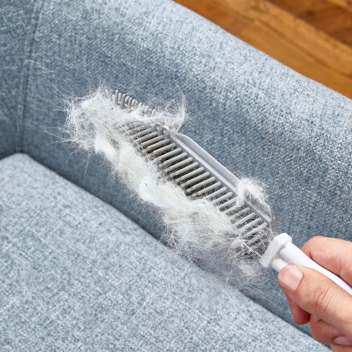 Oates Electrostatic Pet Hair Brush - 45mm Rubber - Scratch Free Cleaning - SuperSaverAU - view 5