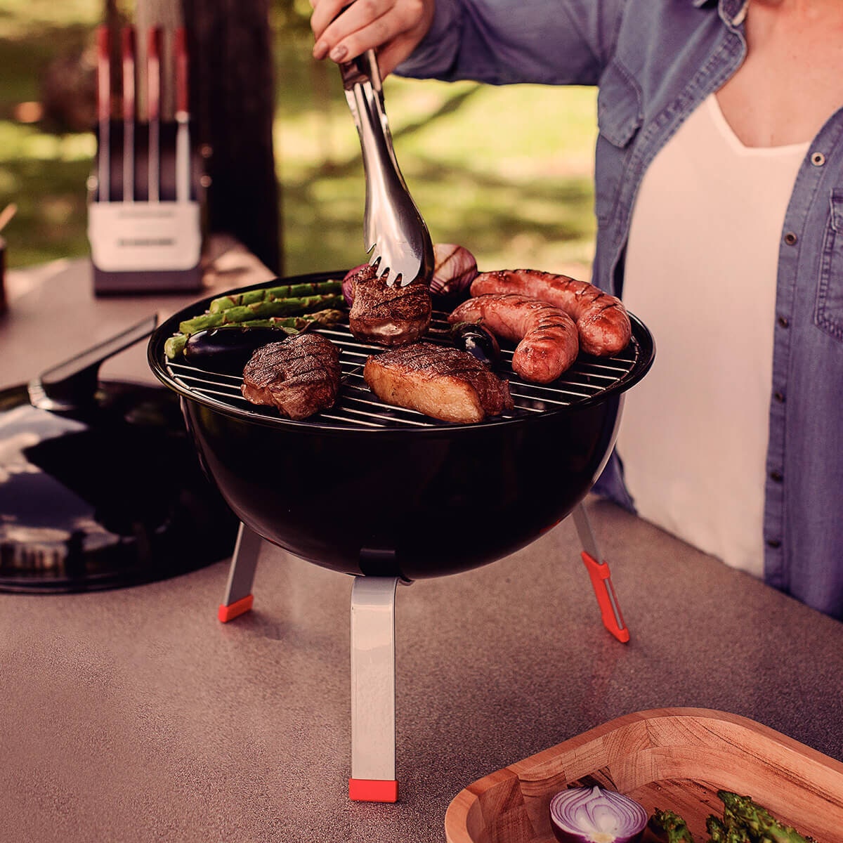 Tramontina Churrasco Portable Charcoal BBQ - Enamelled Steel Body and Lid - Black - 26500003