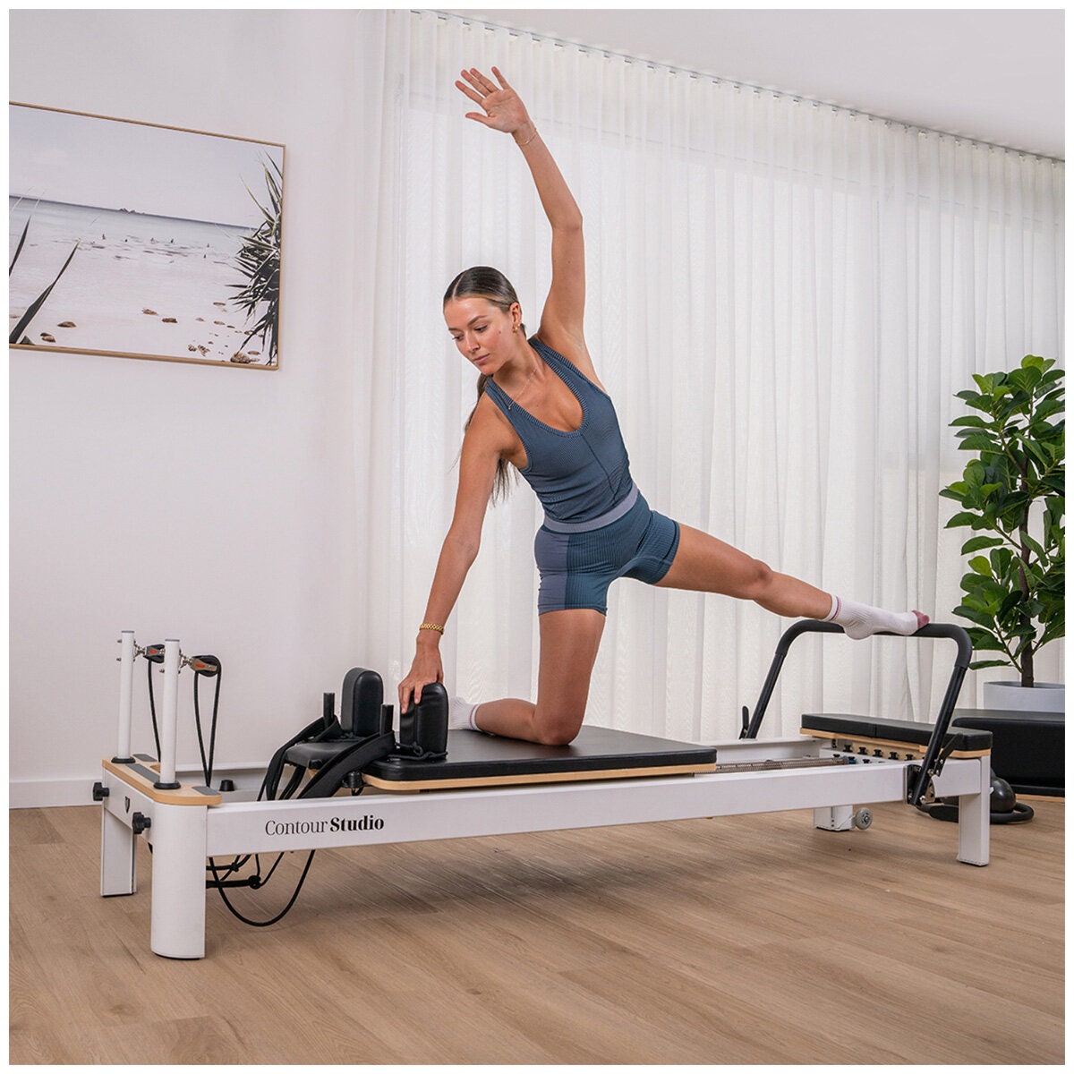 Lifespan Fitness Contour Studio reformer bed set - aluminium frame - black accents - LFRF-CONTSTU