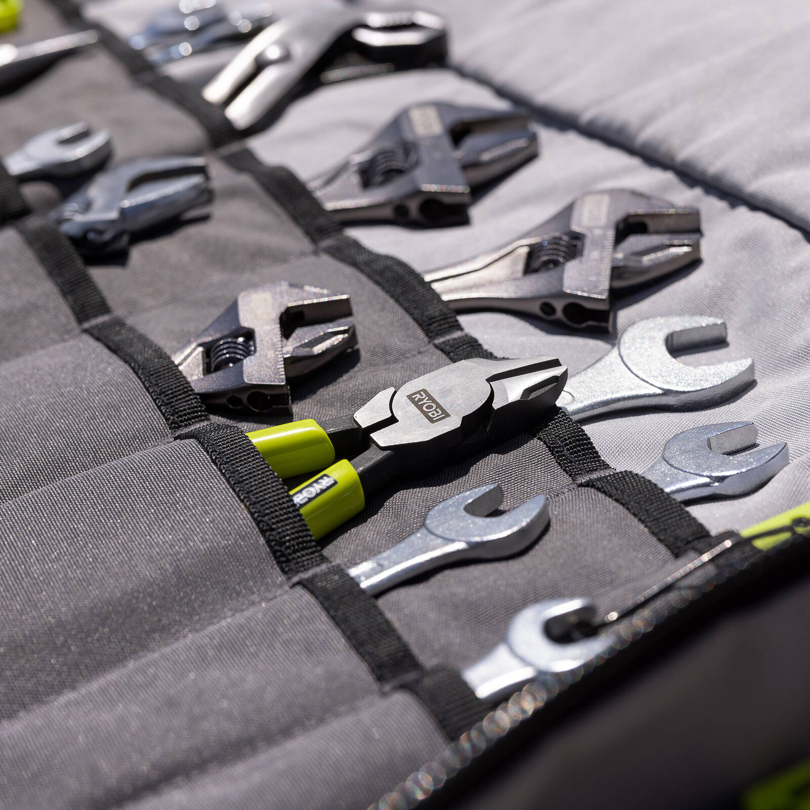 Ryobi Traxx Canvas Tool Roll with Zip Pockets