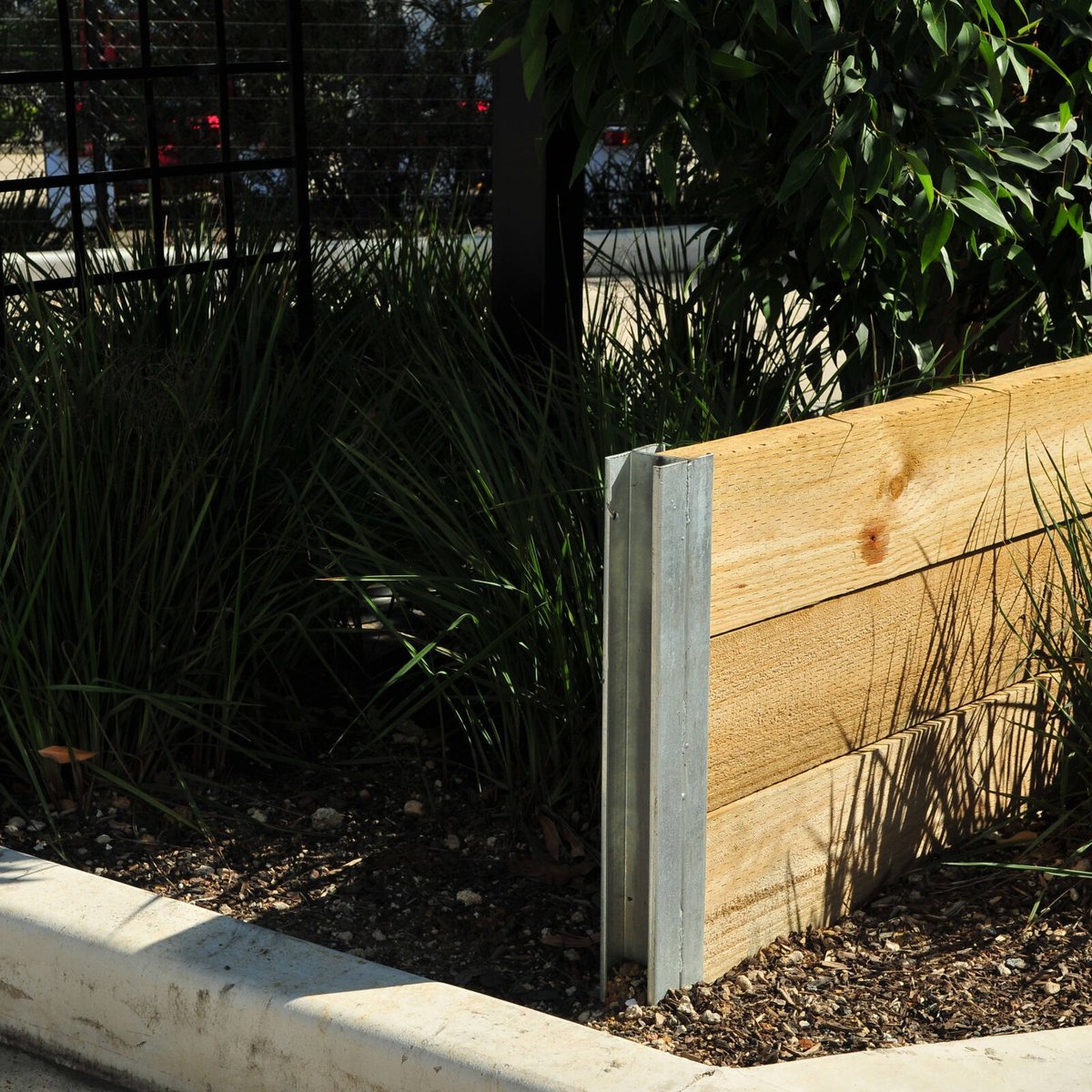 Jack Galvanised Steel Retain It Sleeper Upright Joiner Post 75 x 750mm - SuperSaverAU - view 5