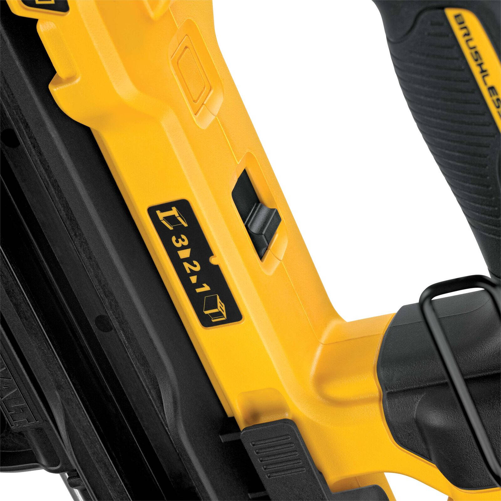 DeWALT 18V XR Li-ion Cordless Concrete Angled Nailer Kit DCN890P2-XE