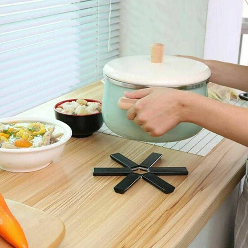 Foldable Heat Insulation Placemat Pad for Bowls and Cups, Black - view 4