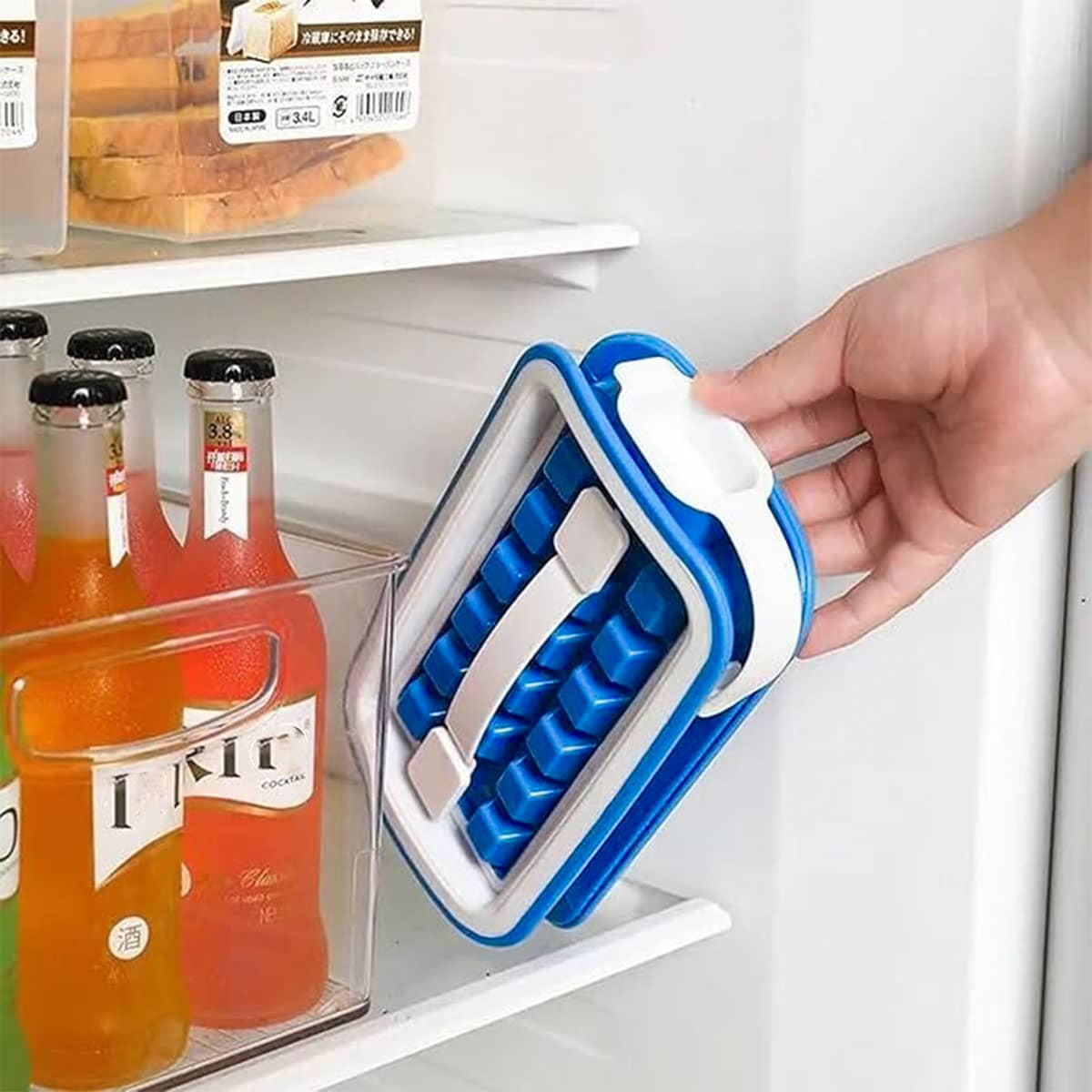Folding Silicone Ice Cube Tray with Lid and Handle - 18 Cubes - view 4