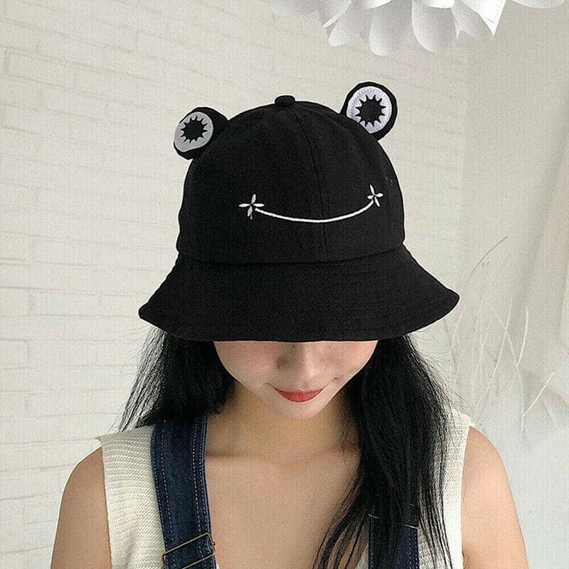 Frog Bucket Hat with Sun-Shading Brim - Black - view 4