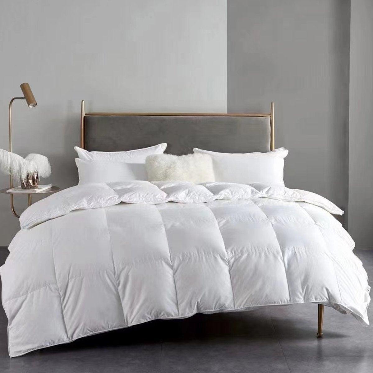 Hotel Quilt Core Queen 210 x 210cm - Cotton Finish Microfibre Quilt - view 10