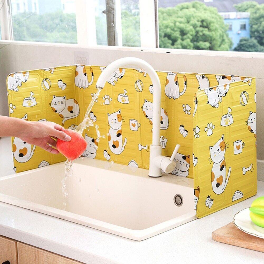 Kitchen Oil Splash Guard, Folding Aluminium Screen - Red - view 5
