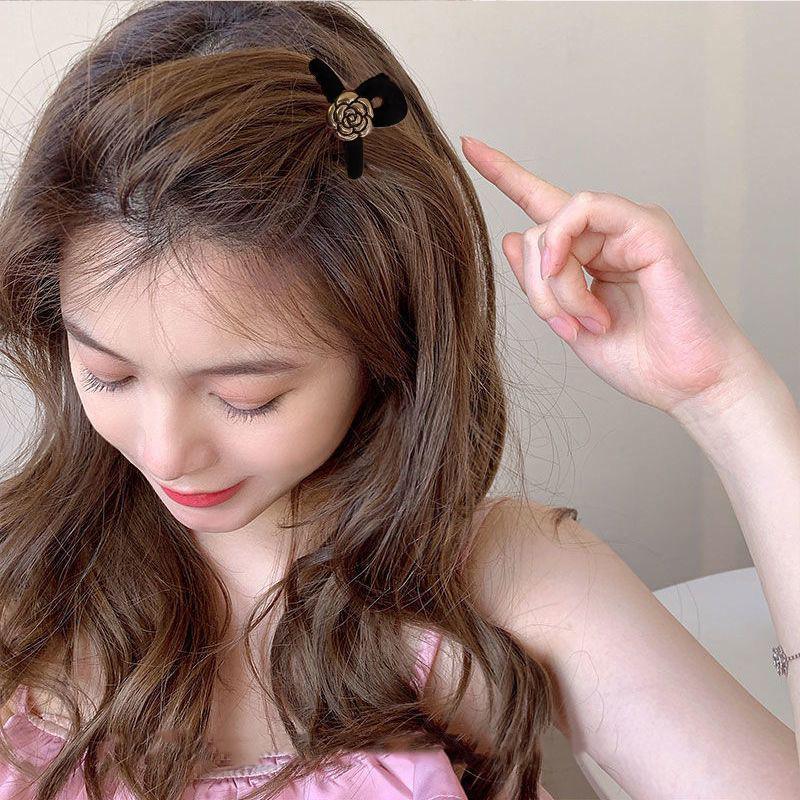 Mini Black Hair Claw with Heart Faux Pearl - Heart Pearl - view 5