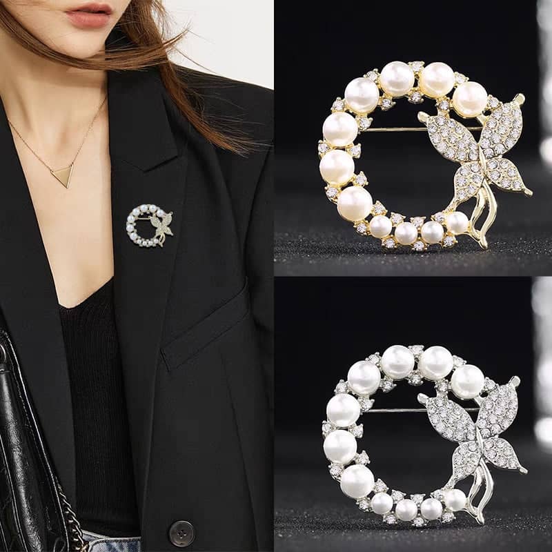 Pearl Butterfly Brooch Pin Round Crystal Wreath Fashion Pin - Silver - view 4