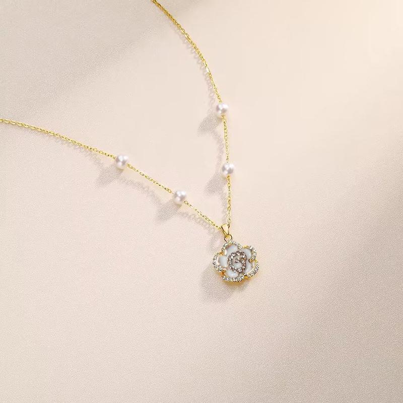 Pearl Flower Bracelet for Women with Imitation Pearls - Gold Tone - view 5