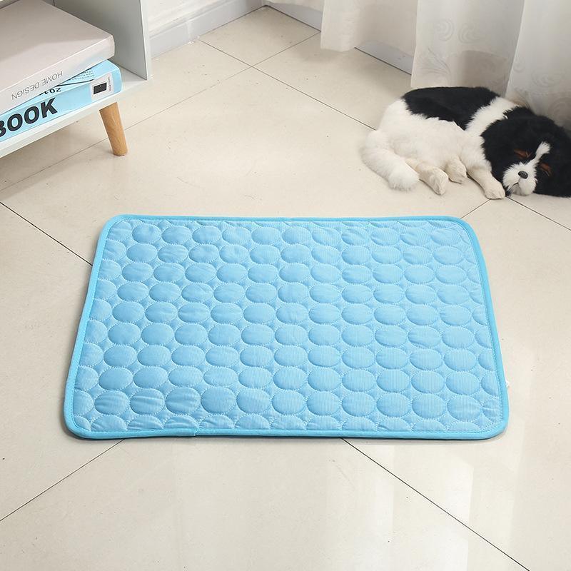 Pet Cooling Gel Mat for Dogs and Cats - Large (70 x 55 cm) - view 4