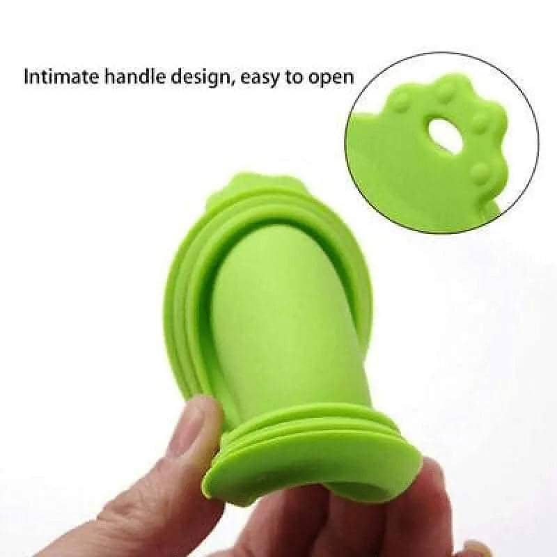 Pet Food Can Lids in Dark Blue Silicone, 9 x 9 x 1 cm - Pack of 2 - view 5