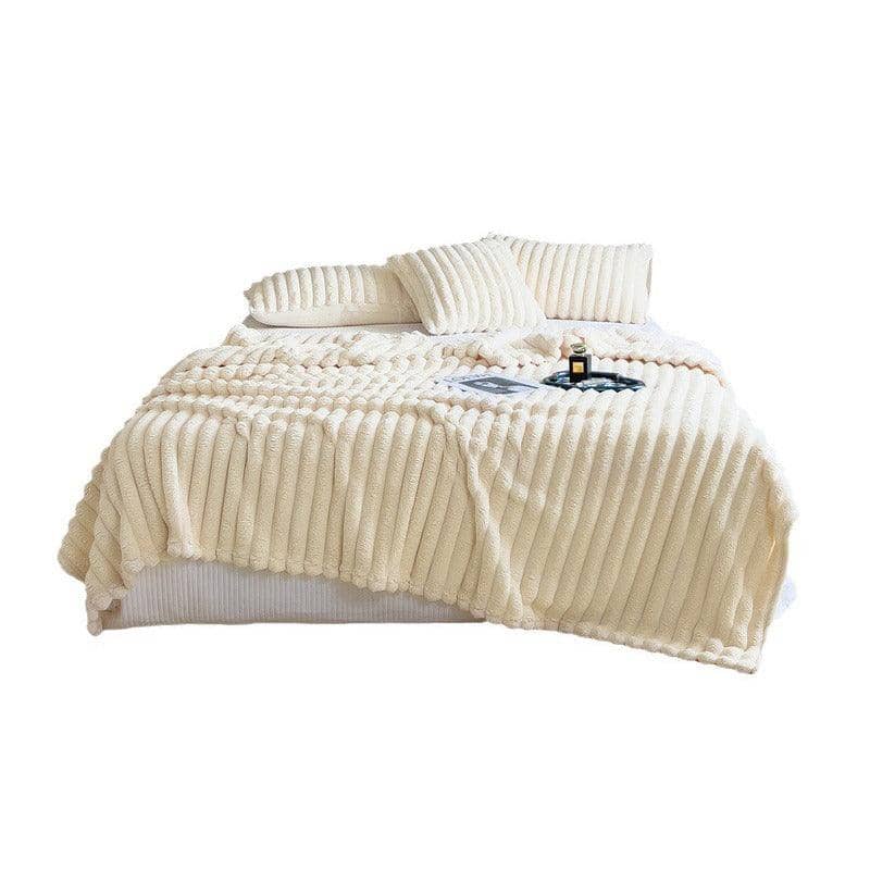 Plush Throw Blanket for Autumn and Winter - White, 100 x 150 cm