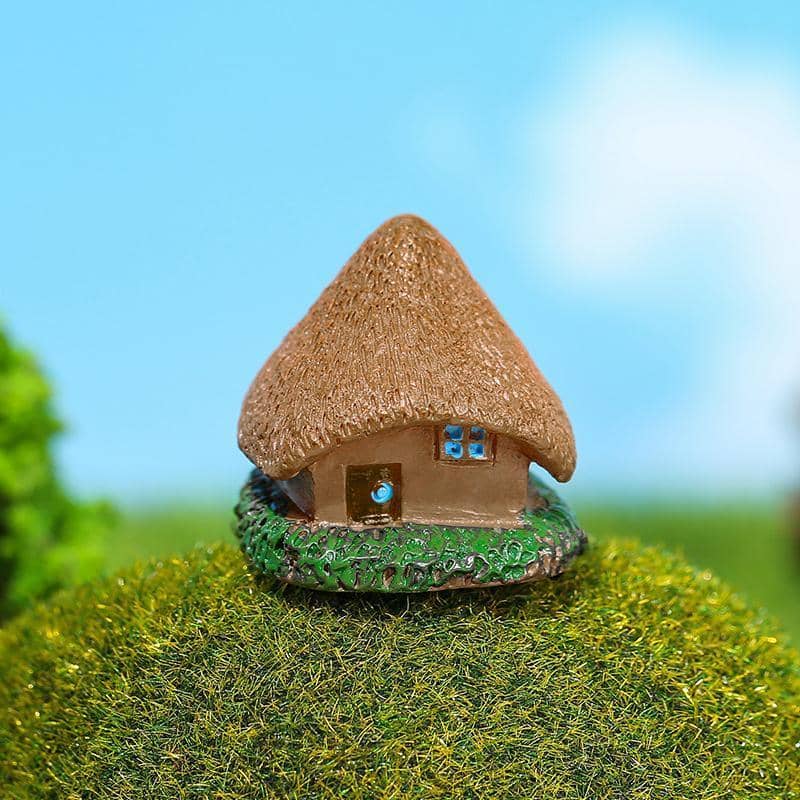 Resin Miniature Brown Thatched Cottage Figurine - 2.6 x 2.6 x 2.5 cm - view 5