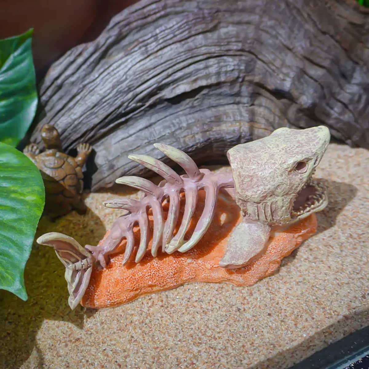 Shark Skeleton Aquarium Ornament in Beige Resin, 17 x 8 x 8 cm - view 4