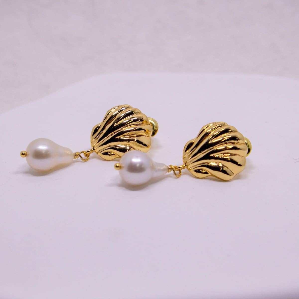 Shell Stud Earrings with Pearl Drop in Copper for Women - view 5