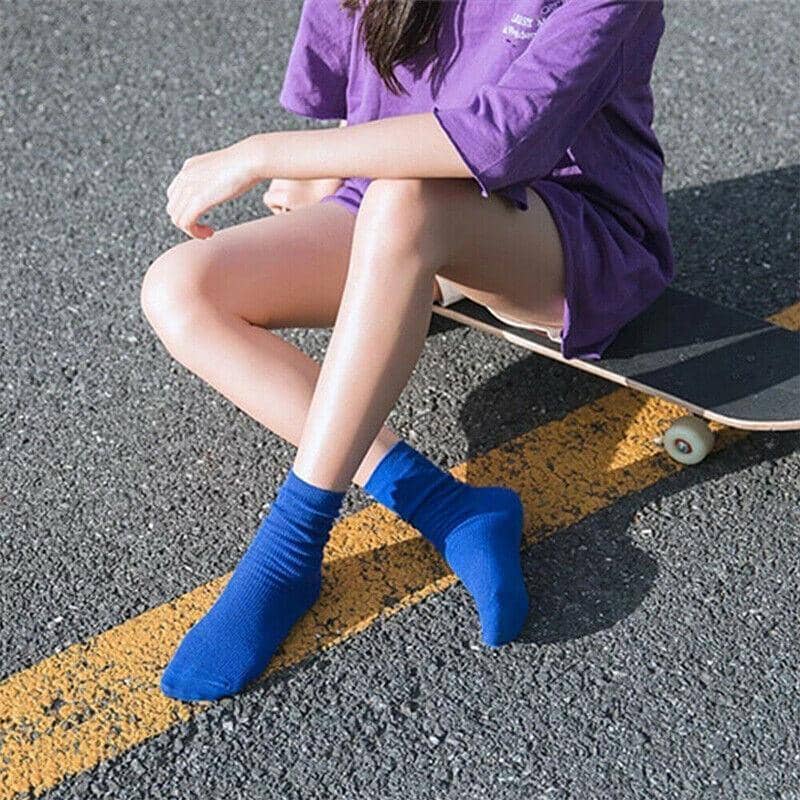 Solid Colour Cotton Crew Socks for Women - Red 4 Pairs - view 5