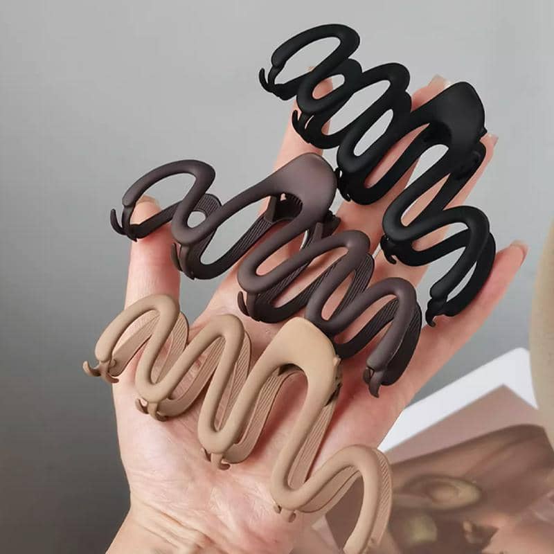 Wave Shark Hair Clip - Dark Coffee Brown - view 3