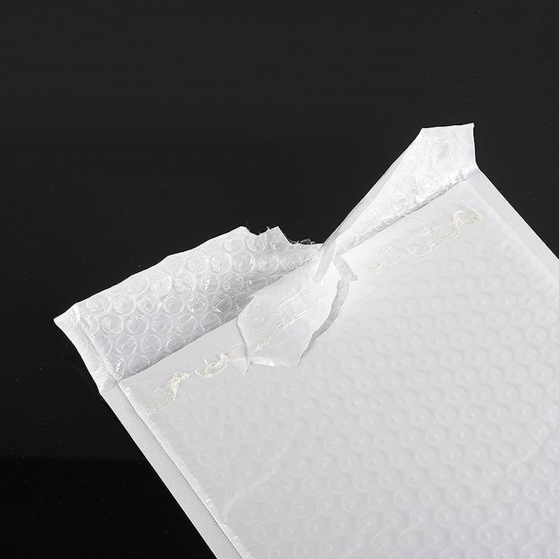 White Poly Bubble Mailers - 20 x 24 cm, 25 Pack - view 8